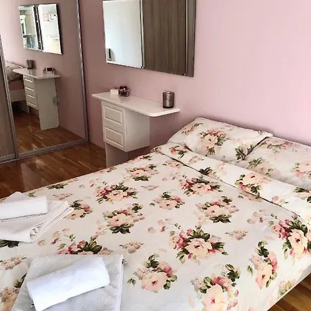 Modern Cosy By Smm Apartamento Skopie